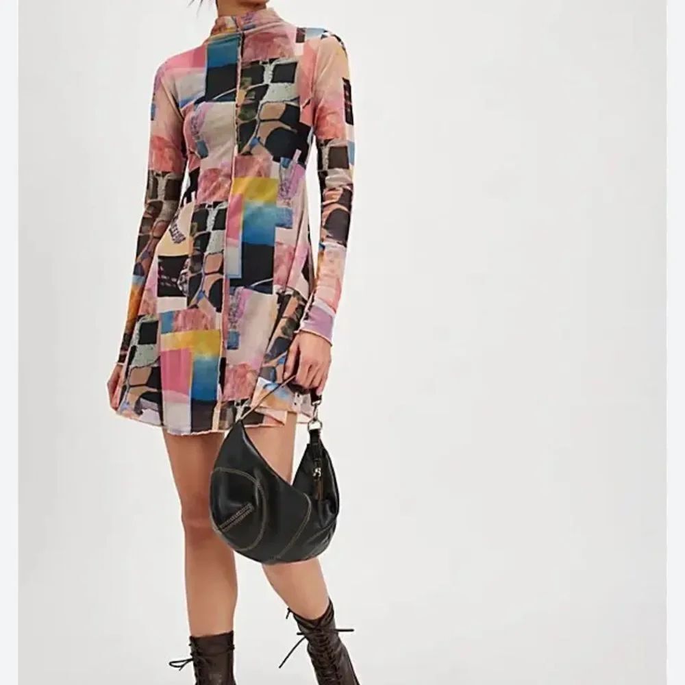 Saemdi/Anthropologie COLLAGE MESH DRESS
B12